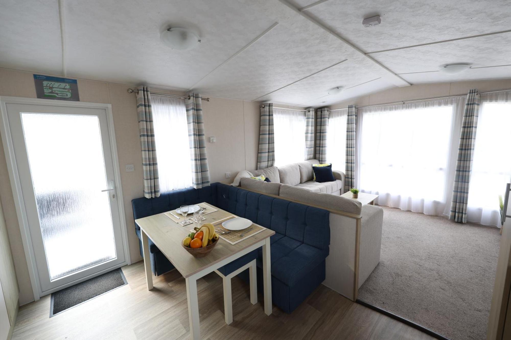 Mercury Yacht Harbour And Holiday Park Bursledon Exterior photo