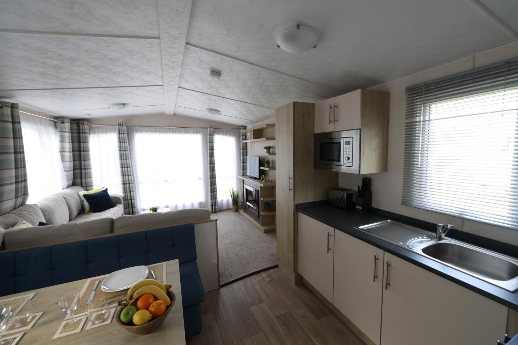 Mercury Yacht Harbour And Holiday Park Bursledon Exterior photo